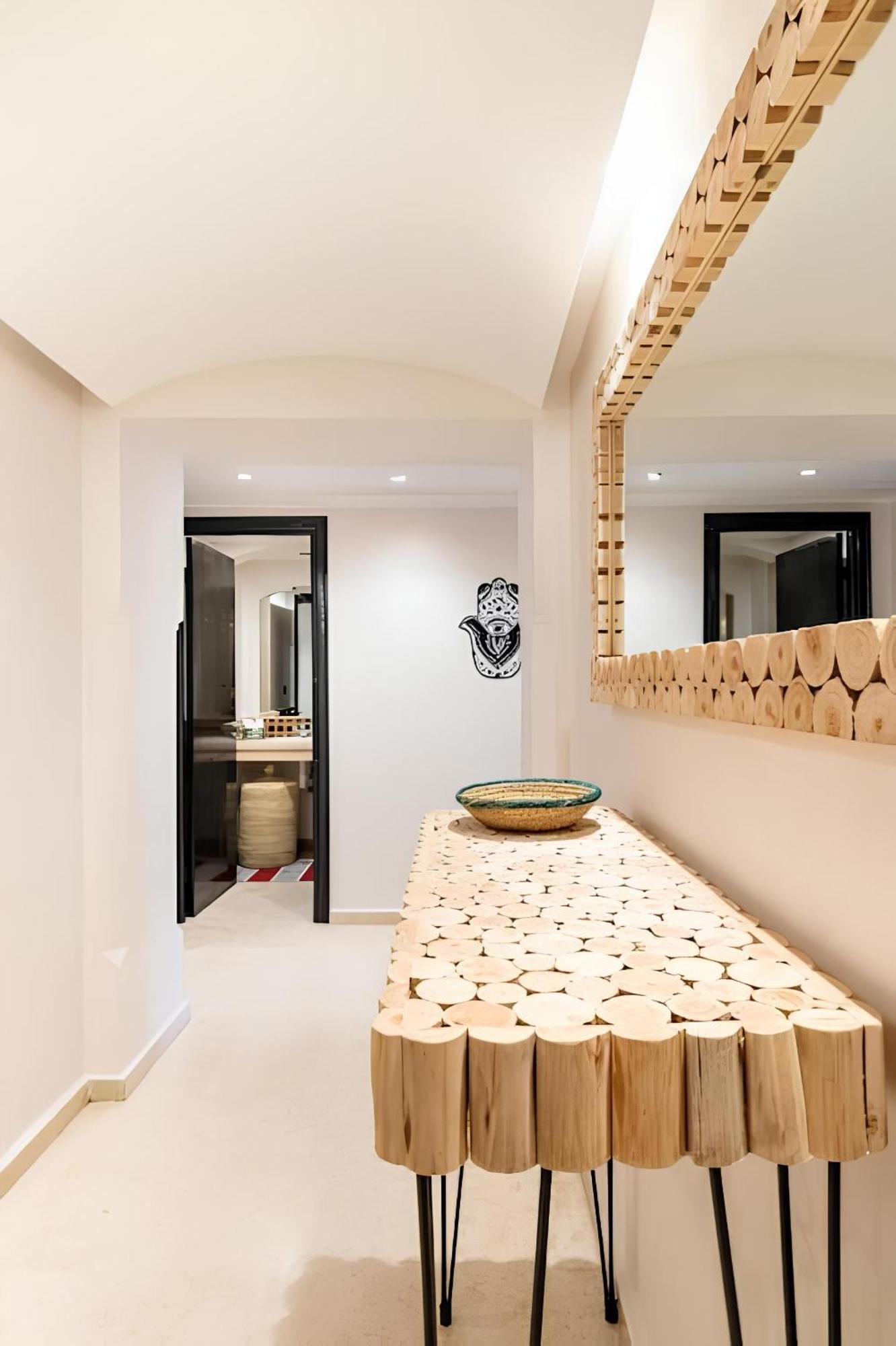 C-Appartement De Luxe Plein Centre De Gueliz Avec Piscine Parking Wifi Netflix Marrakesh Exterior photo